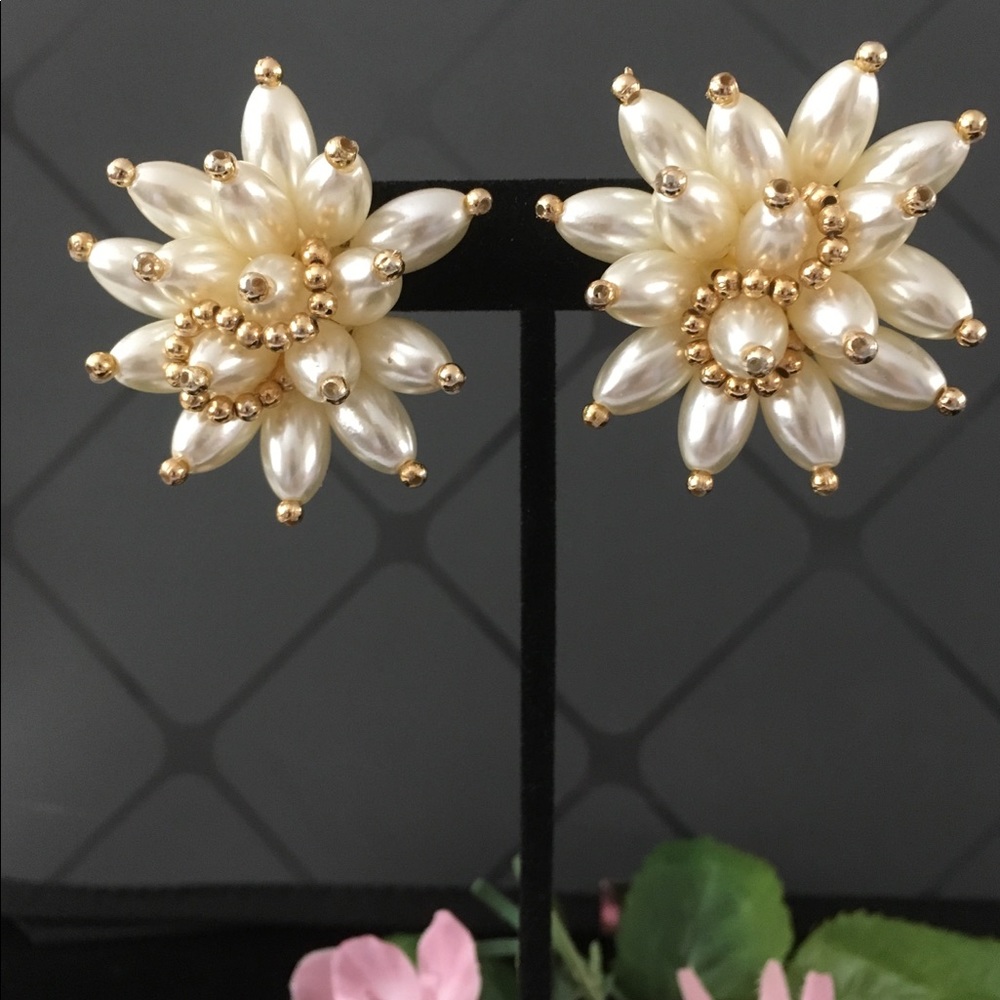 Vintage Pearl and Gold Starburst Clip-On Earrings